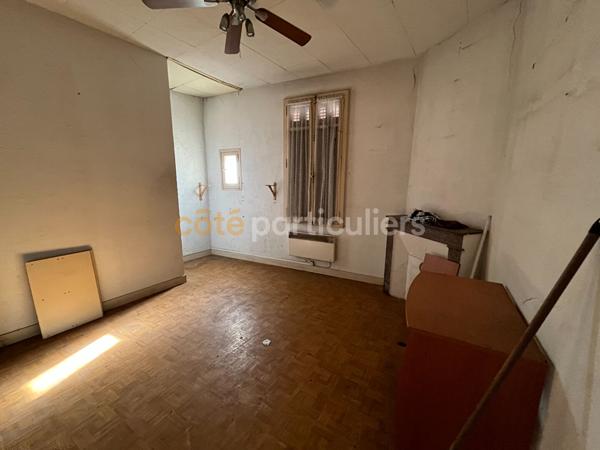 Vente
                Maison130 m² - 4 Pièces -
                    BORDEAUX (33100)