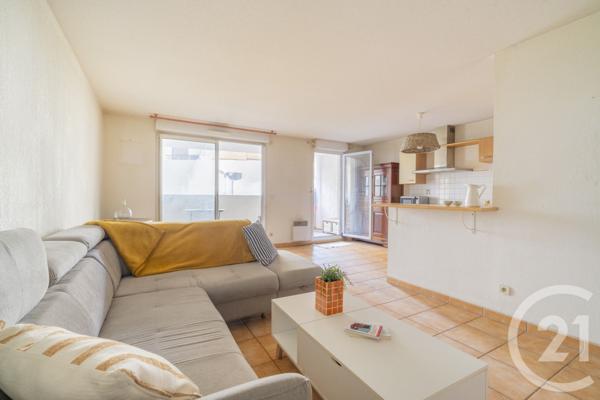Appartement F3 à vendre  3 pièces - 68 m2 MARSEILLE - 13004