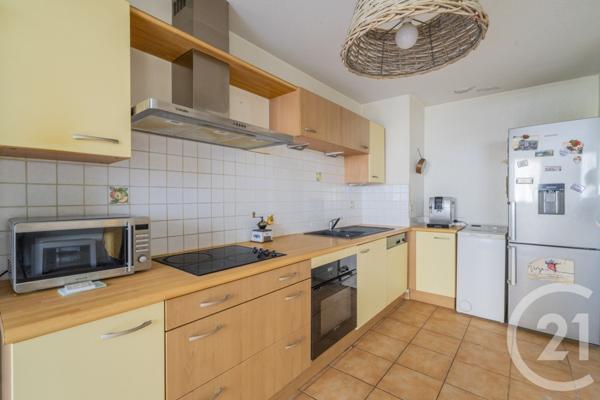 Appartement F3 à vendre  3 pièces - 68 m2 MARSEILLE - 13004