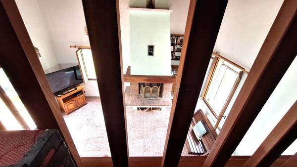 Maison à 6 pièces LAURIS (84) terrain 3136 m²