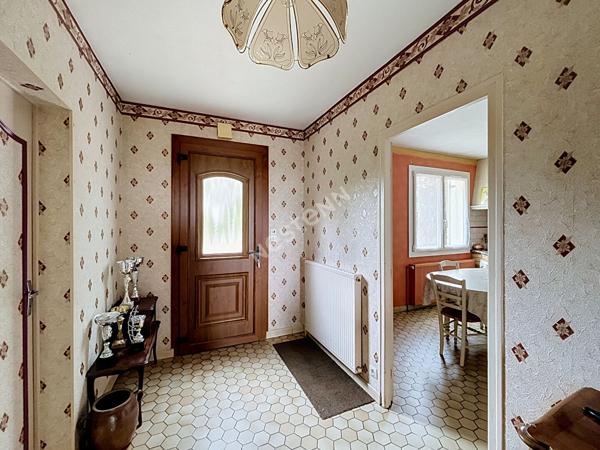 Maison à vendre à INGRANDES-LE-FRESNE-SUR-LOIRE- 5 chambres - grand jardin