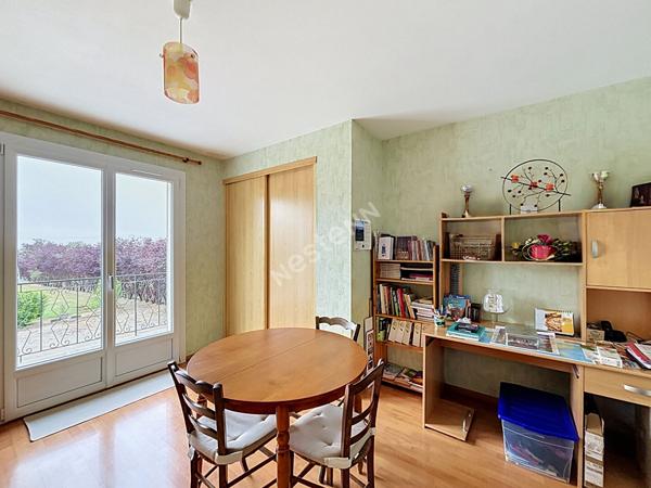 Maison à vendre à INGRANDES-LE-FRESNE-SUR-LOIRE- 5 chambres - grand jardin