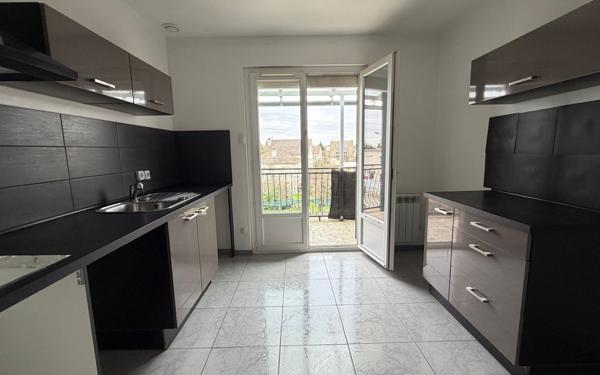 Immeuble à vendre    12 pièces • 266 m2 Champigny-sur-Marne