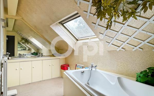 Maison à vendre    5 pièces • 140 m2 Évreux