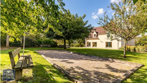 Maison à vendre 9 pièces 680m²