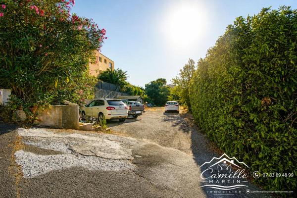 Ensemble de 2 immeubles comprenant 7 appartements sur terrain de 2362m²