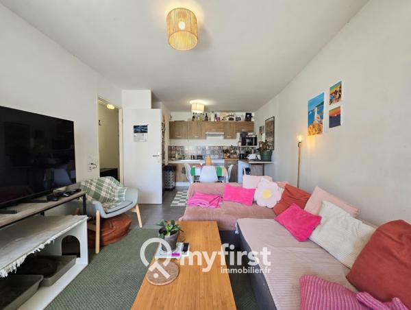 Toulon (83000) Appartement avec parking, vend loué sur l'Aguillon