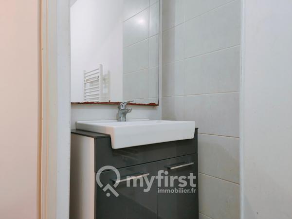 Toulon (83000) Appartement avec parking, vend loué sur l'Aguillon