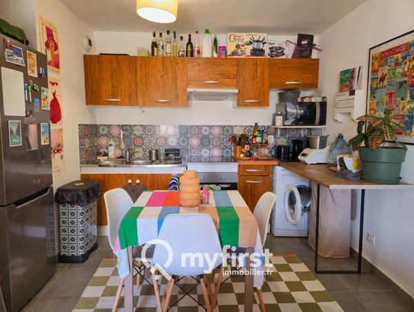 Toulon (83000) Appartement avec parking, vend loué sur l'Aguillon