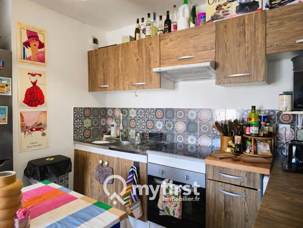 Toulon (83000) Appartement avec parking, vend loué sur l'Aguillon