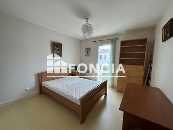 Location Appartement meublé 2 pièces 39.69 m² - 201 RUE DES COUREILLES La Rochelle 17000