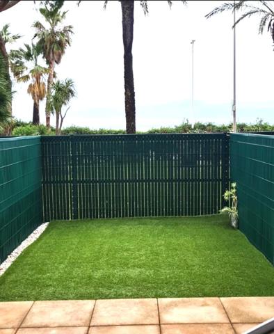 Studio de 28 m2 face à la plage avec terrasse et jardinet