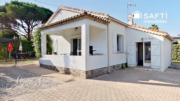 Centre ville de Saint Aygulf  – Villa indépendante de plain pied type F3 - piscine,