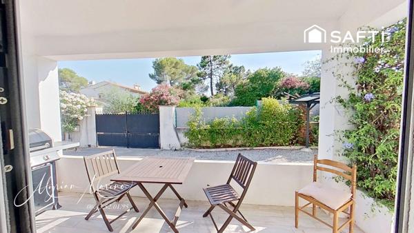 Centre ville de Saint Aygulf  – Villa indépendante de plain pied type F3 - piscine,