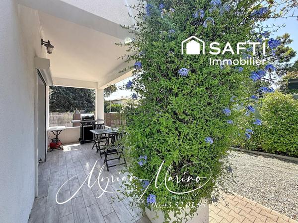 Centre ville de Saint Aygulf  – Villa indépendante de plain pied type F3 - piscine,