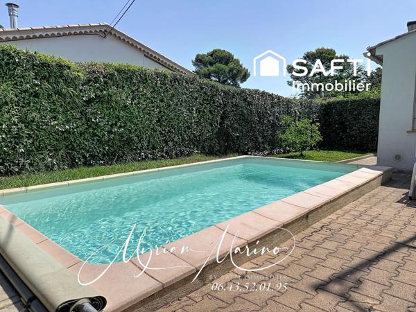 Centre ville de Saint Aygulf  – Villa indépendante de plain pied type F3 - piscine,