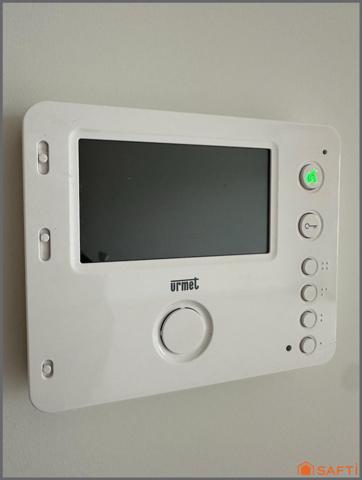 Appartement T2 avec ascenseur, terrasse et parking