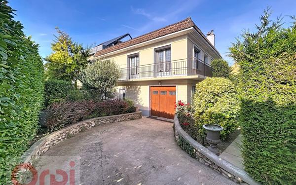 Maison à vendre    6 pièces •  Châtillon