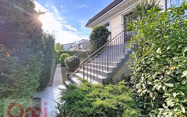 Maison à vendre    6 pièces •  Châtillon