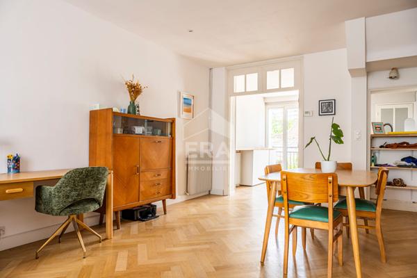 Maison et appartement avec garage à Lille