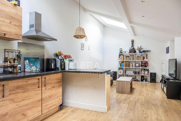 Maison et appartement avec garage à Lille