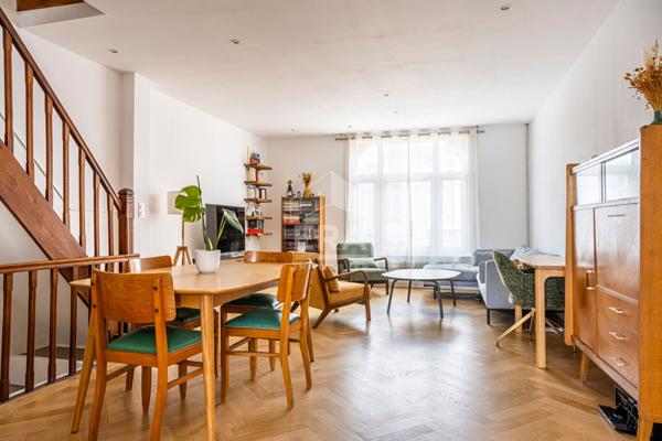 Maison et appartement avec garage à Lille