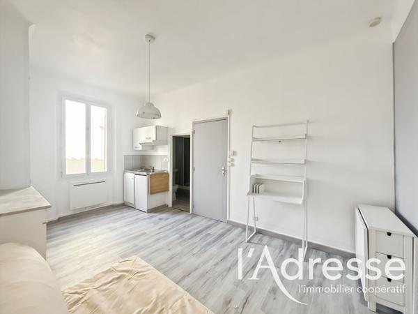 Appartement Aubagne - 1 pièce - 18 m2