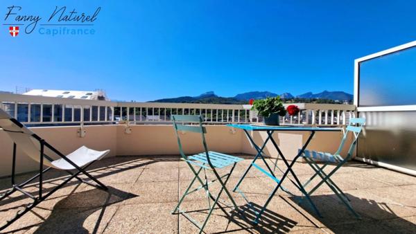 A vendre : Appartement T5 en Duplex avec terrasse et place de parking- Dernier étage- centre CHAMBERY (73)