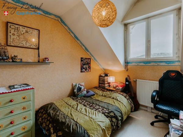 A vendre : Appartement T5 en Duplex avec terrasse et place de parking- Dernier étage- centre CHAMBERY (73)