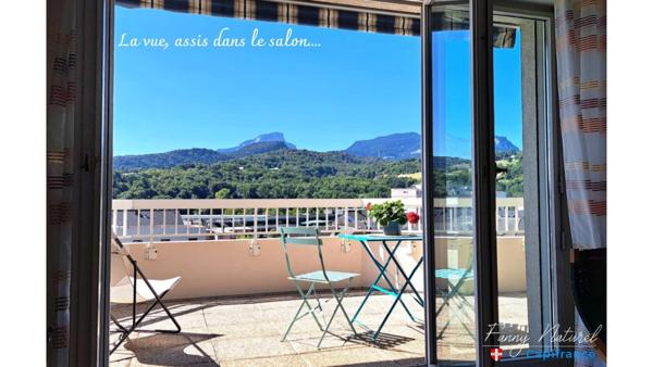 A vendre : Appartement T5 en Duplex avec terrasse et place de parking- Dernier étage- centre CHAMBERY (73)