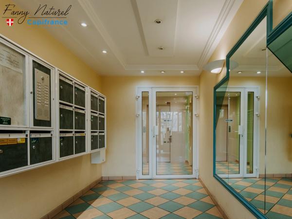 A vendre : Appartement T5 en Duplex avec terrasse et place de parking- Dernier étage- centre CHAMBERY (73)