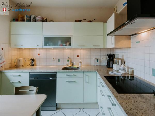 A vendre : Appartement T5 en Duplex avec terrasse et place de parking- Dernier étage- centre CHAMBERY (73)