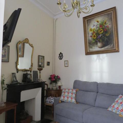 Grande maison de caractère, jardin, garages