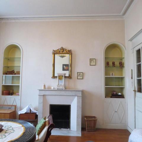 Grande maison de caractère, jardin, garages