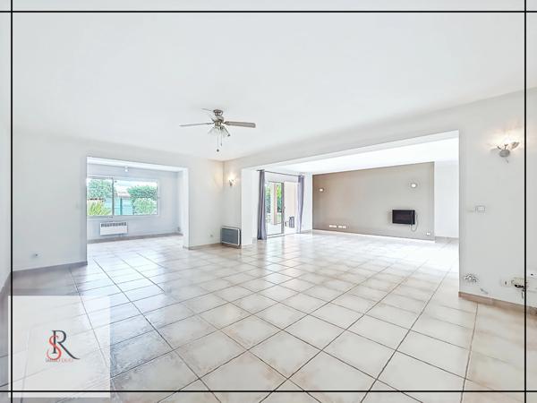 Maison familiale de 212m² avec jardin 1200m² et piscine - 6 chambres