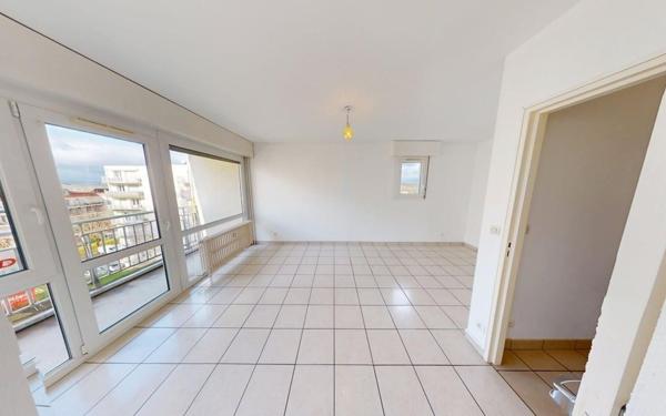 Appartement à vendre    2 pièces • 47 m2 Metz
