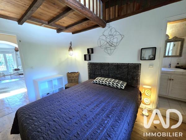 Maison à vendre 5 pièces 165 m² Caderousse