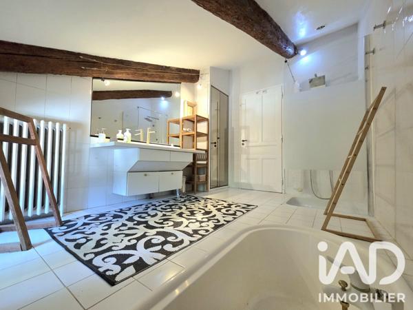 Maison à vendre 5 pièces 165 m² Caderousse