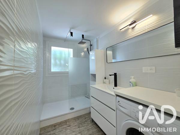 Maison à vendre 5 pièces 165 m² Caderousse