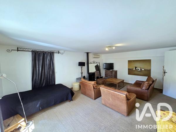 Maison à vendre 5 pièces 165 m² Caderousse
