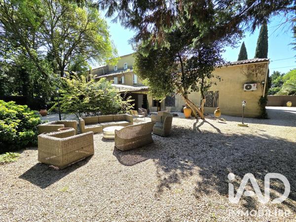 Maison à vendre 5 pièces 165 m² Caderousse