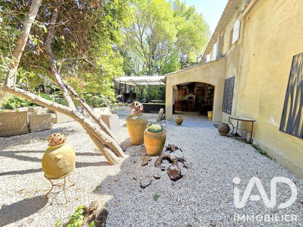 Maison à vendre 5 pièces 165 m² Caderousse