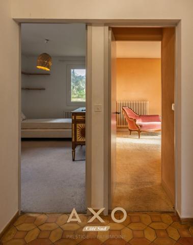 PINCHINATS - ENSEMBLE IMMOBILIER - 230 M2 - TERRAIN 6 400 M2 - 1 500 000