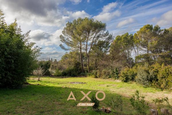 PINCHINATS - ENSEMBLE IMMOBILIER - 230 M2 - TERRAIN 6 400 M2 - 1 500 000