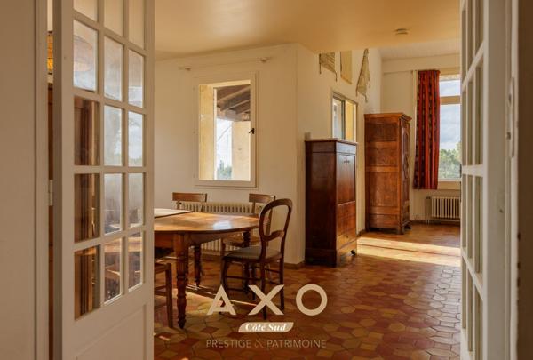 PINCHINATS - ENSEMBLE IMMOBILIER - 230 M2 - TERRAIN 6 400 M2 - 1 500 000