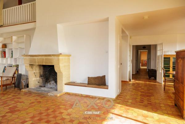 PINCHINATS - ENSEMBLE IMMOBILIER - 230 M2 - TERRAIN 6 400 M2 - 1 500 000