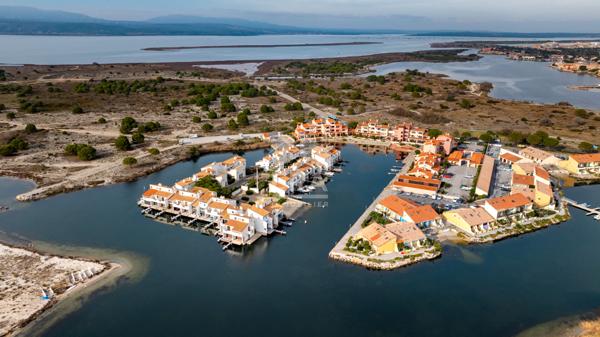Duplex à vendre - 4 pièces avec vue sur l'étang - deux places de parking- Le Barcarès