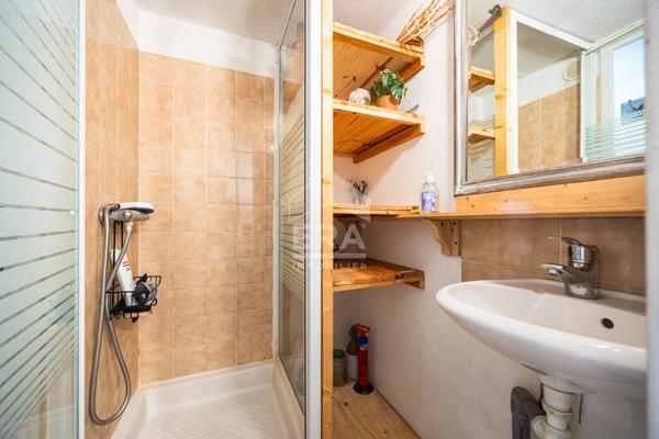 Duplex à vendre - 4 pièces avec vue sur l'étang - deux places de parking- Le Barcarès