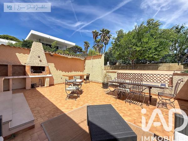 Maison à vendre 6 pièces 147 m² Hyères