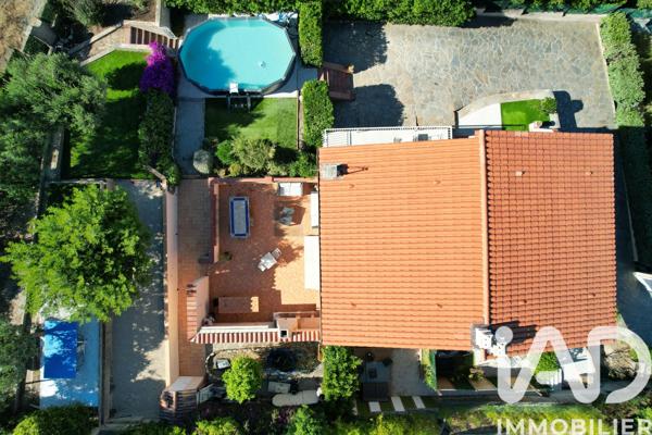 Maison à vendre 6 pièces 147 m² Hyères